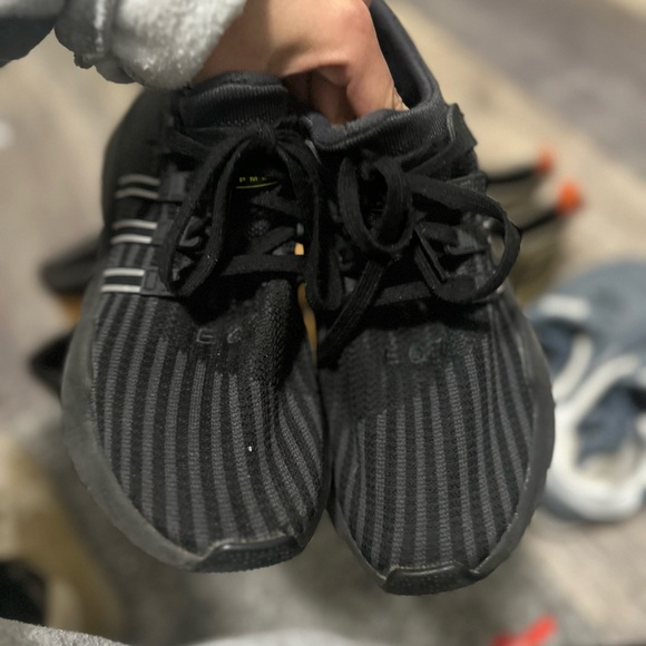 Adidas - Picture 2 of 4